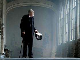 While At War - image - a film by Alejandro Amenábar