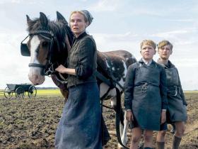 Amrum - film still - a film by Fatih Akin