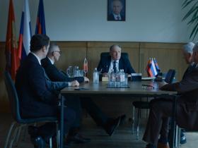 Minotaur - image - a film by Andrey Zvyagintsev
